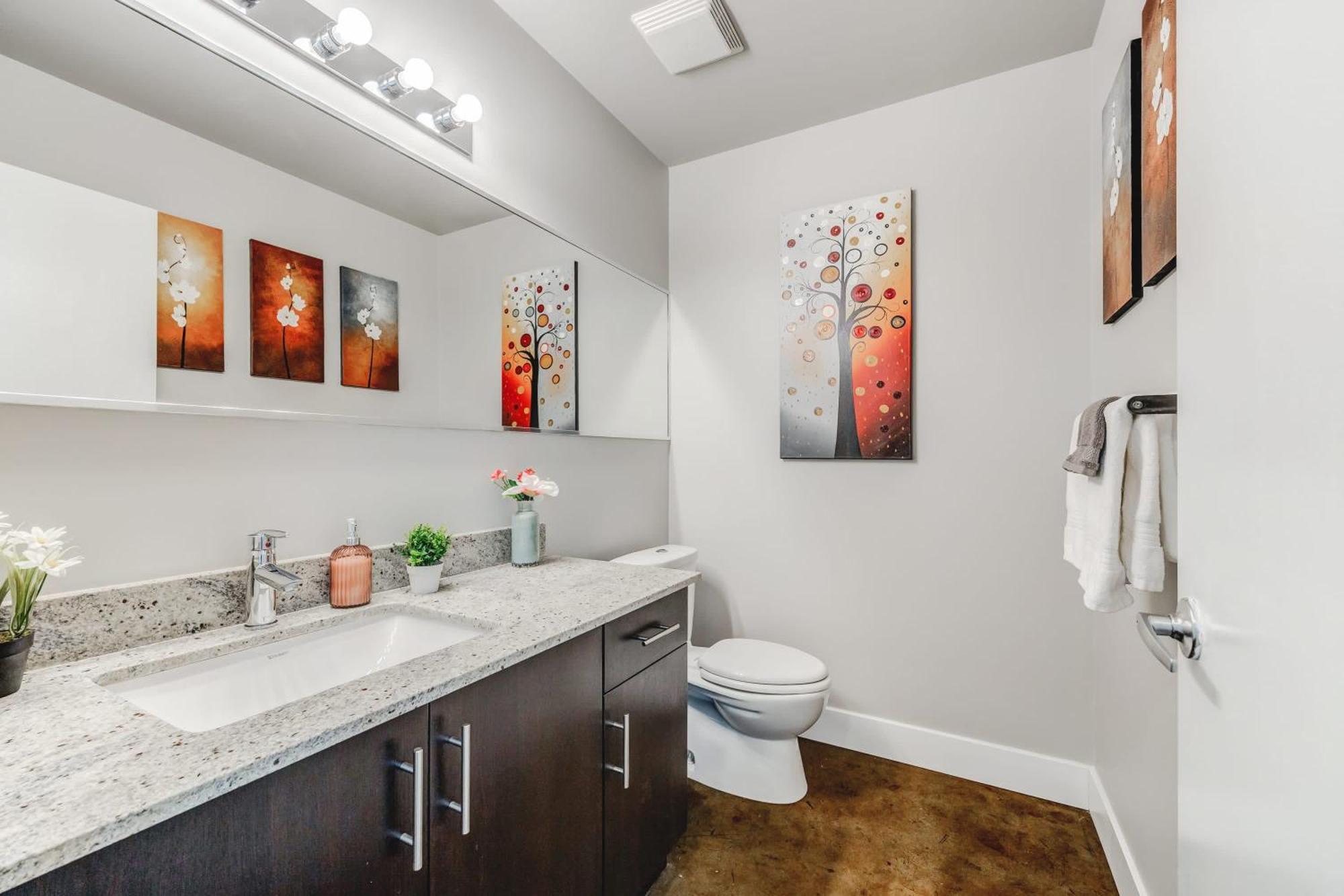 Upscale 2Br Condo - King Bed - Stunning Views YYC Buitenkant foto